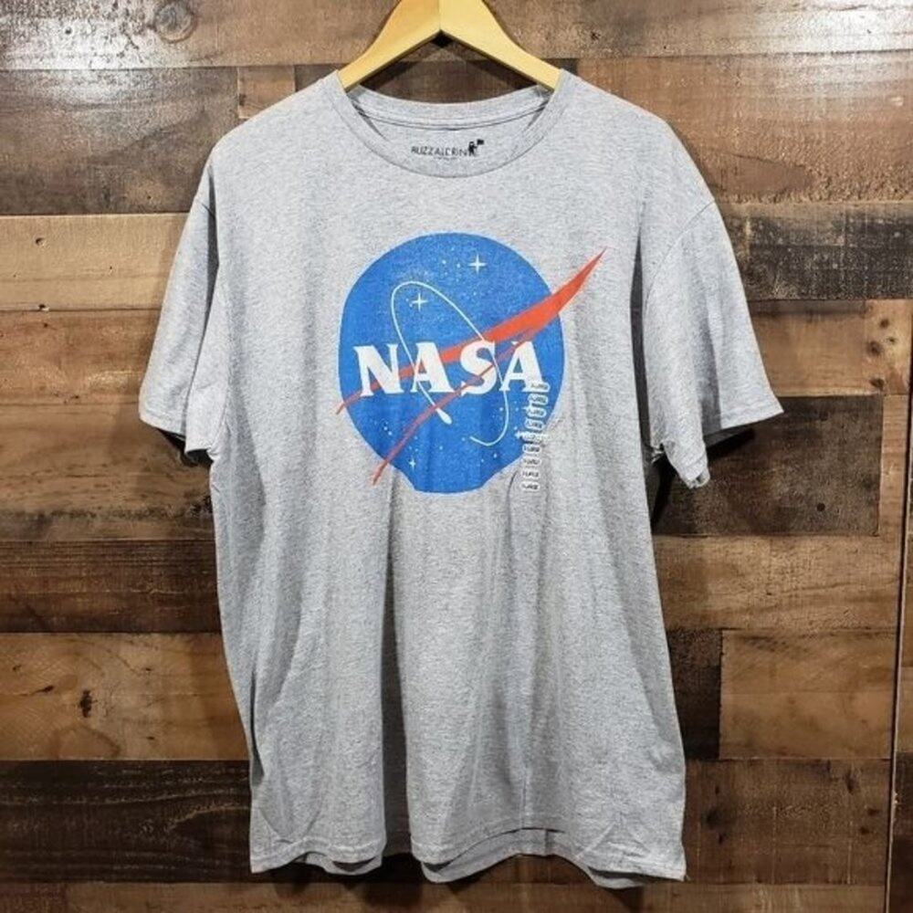Buzzaldrin NWT NASA graphic t-shirt men's‎ size XL men's size extra large